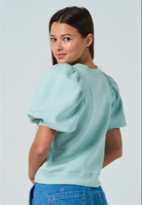 Puffed Sleeve Knit Top