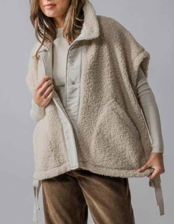 Oversized Sherpa Fleece Boho Vest- Cream
